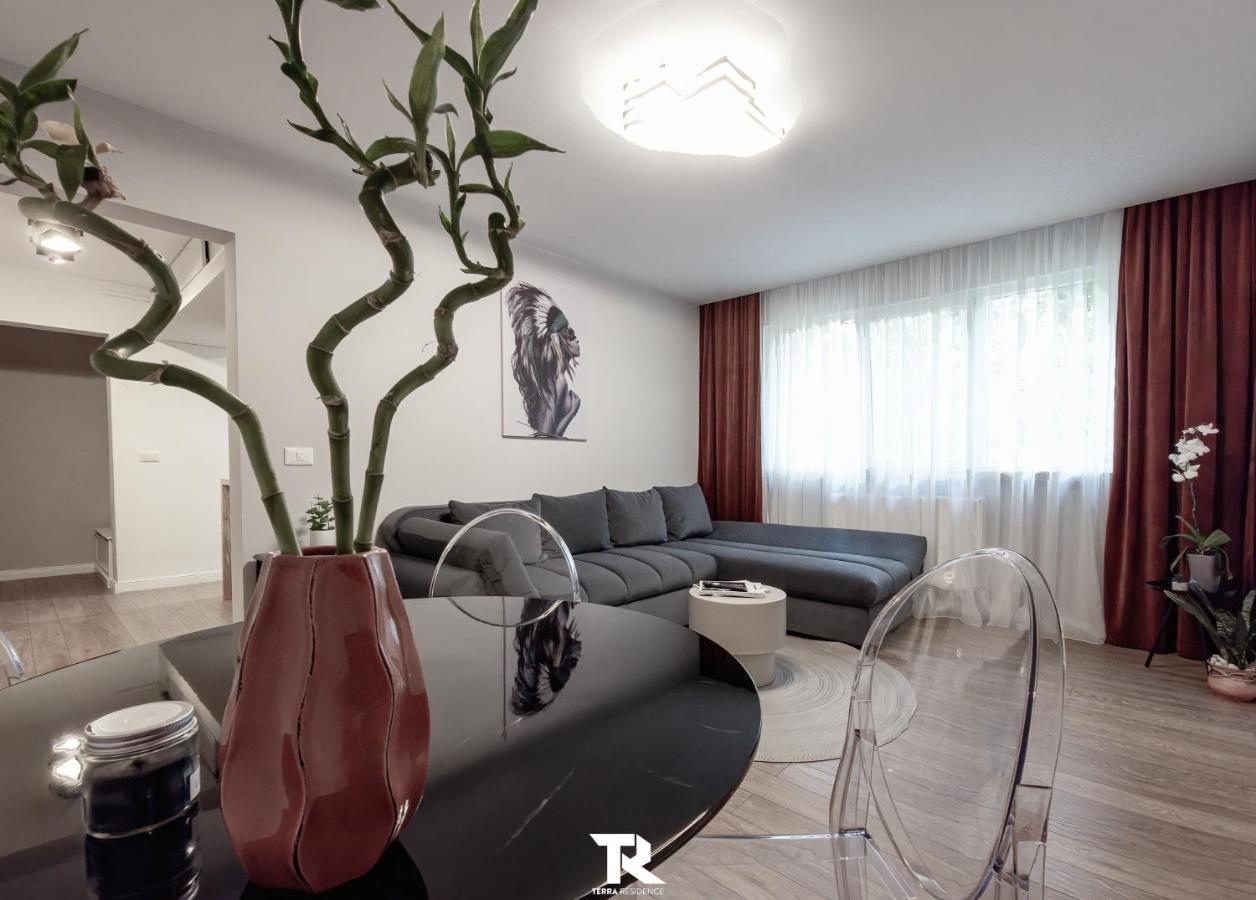 Terra Apartment Suceava Exterior foto
